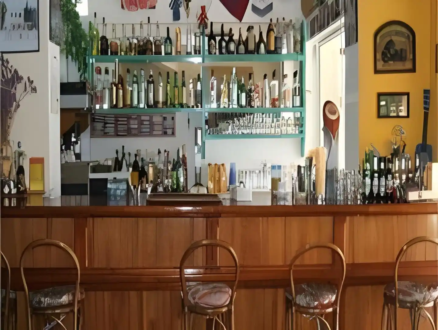 Paleo Inn Bar
