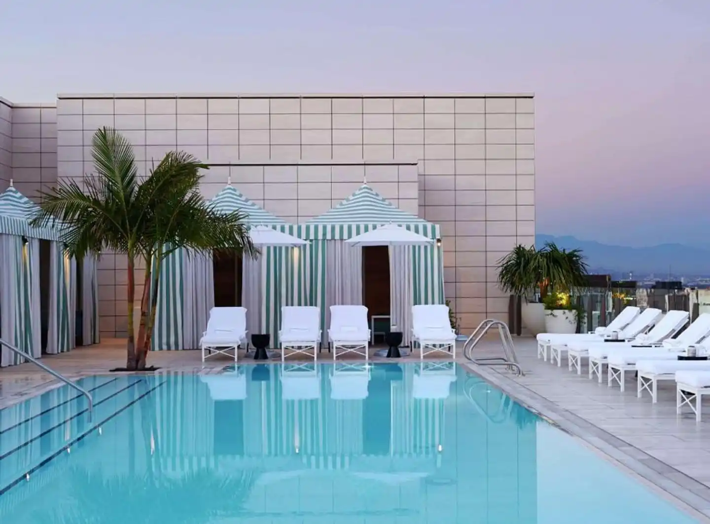 Waldorf Astoria Beverly Hills Pool