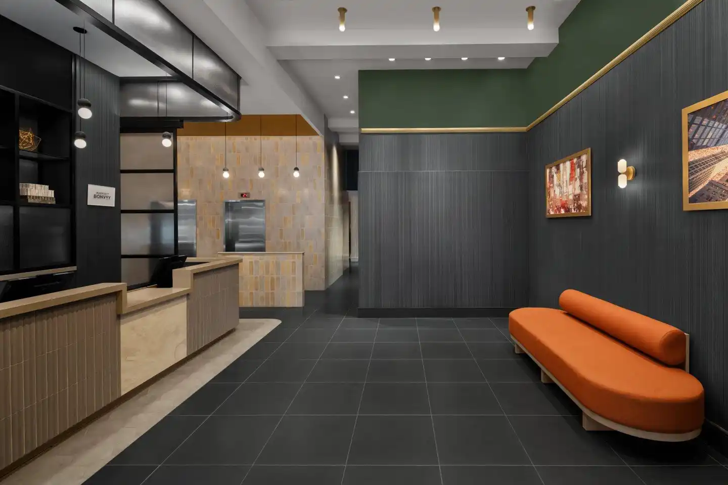 Courtyard by Marriott New York World Trade Center Area Lobby