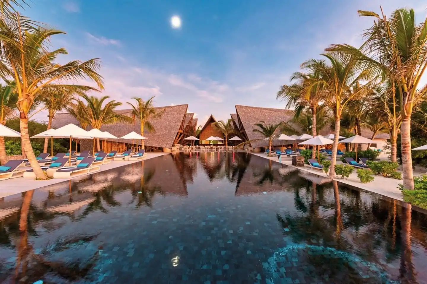 Kuredhivaru Resort and Spa Maldives Pool