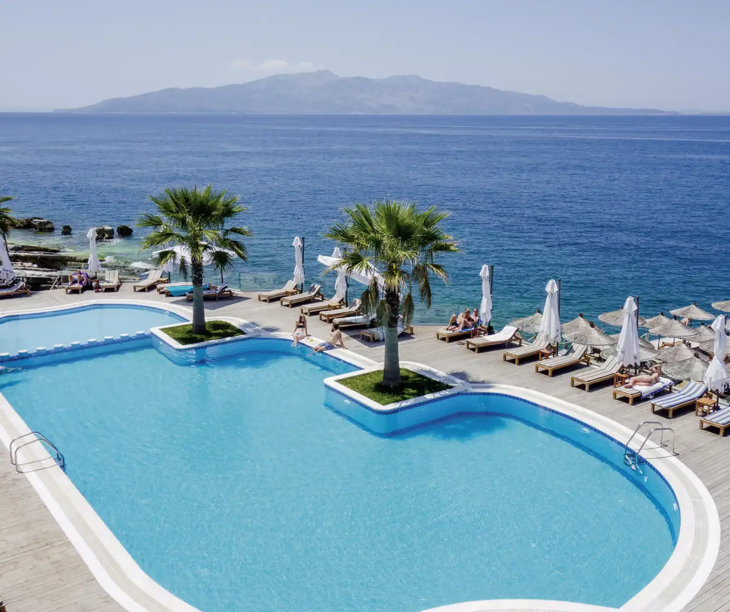 Santa Quaranta Premium Resort Pool