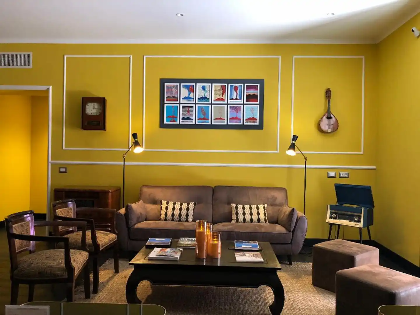 Caruso Place Boutique & Wellness Suites Lobby