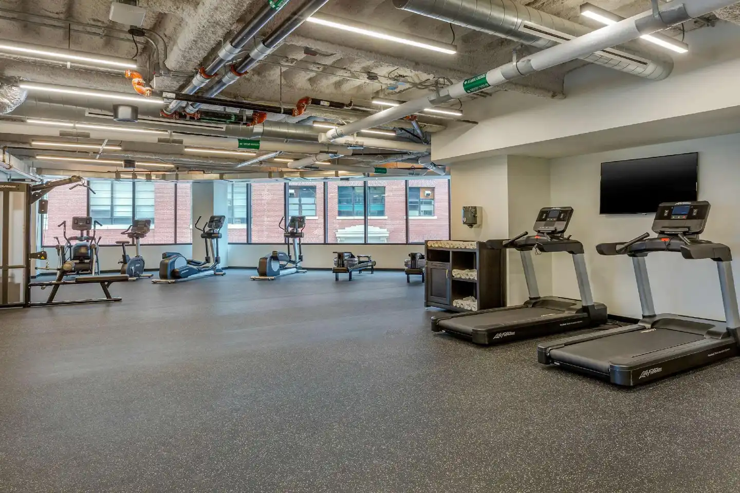 Cambria Hotel Boston Downtown Sport und Entertainment