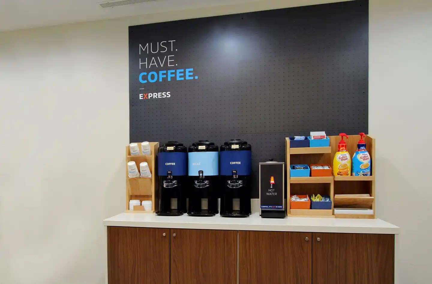 Holiday Inn Express & Suites Atlanta Airport NE - Hapeville Lobby