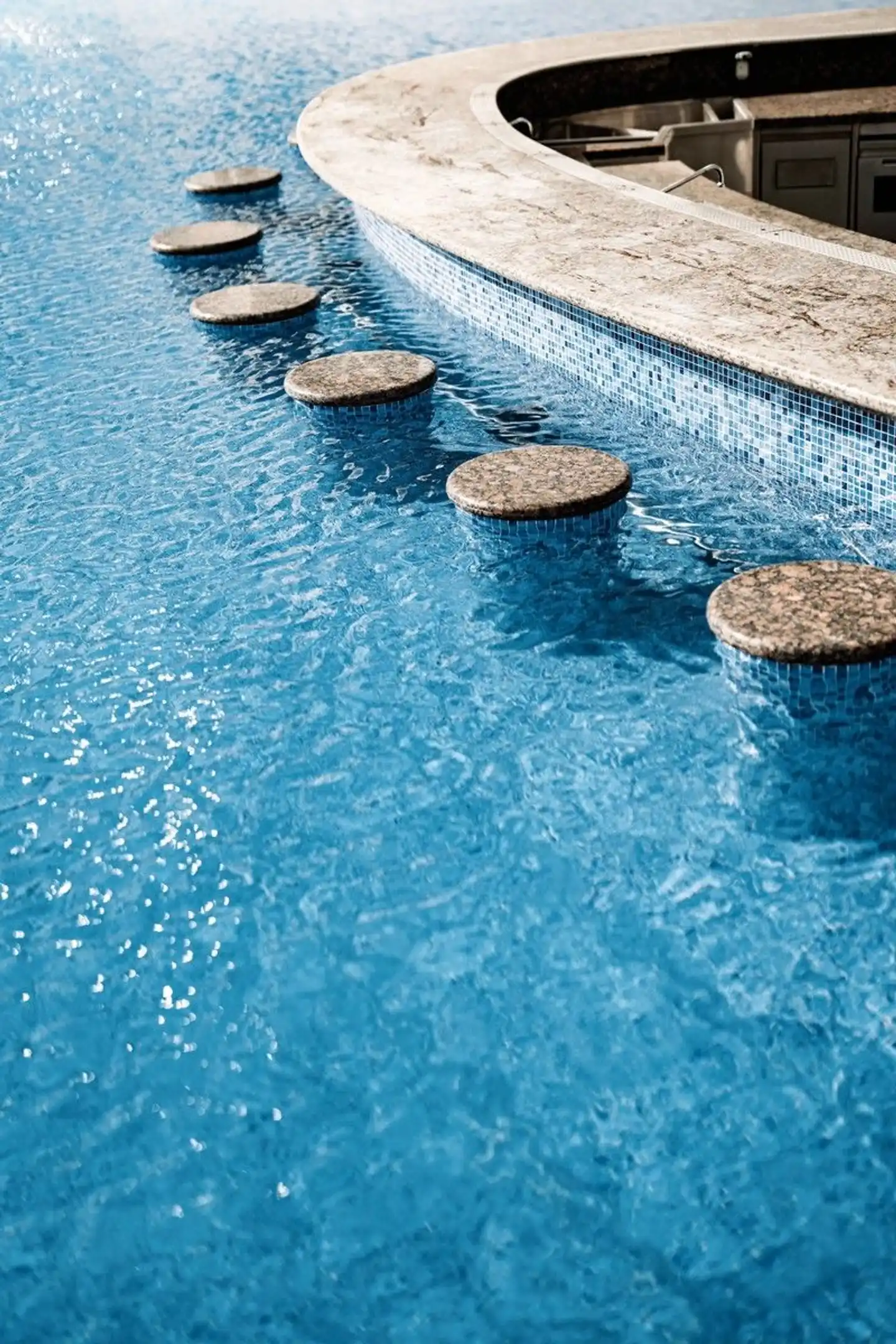 Hilton Dubai Palm Jumeirah Pool