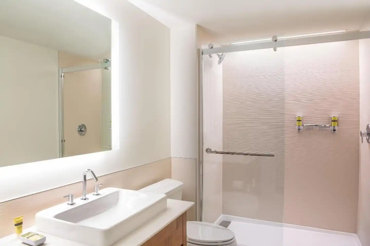 Element by Westin Scottsdale at SkySong Badezimmer