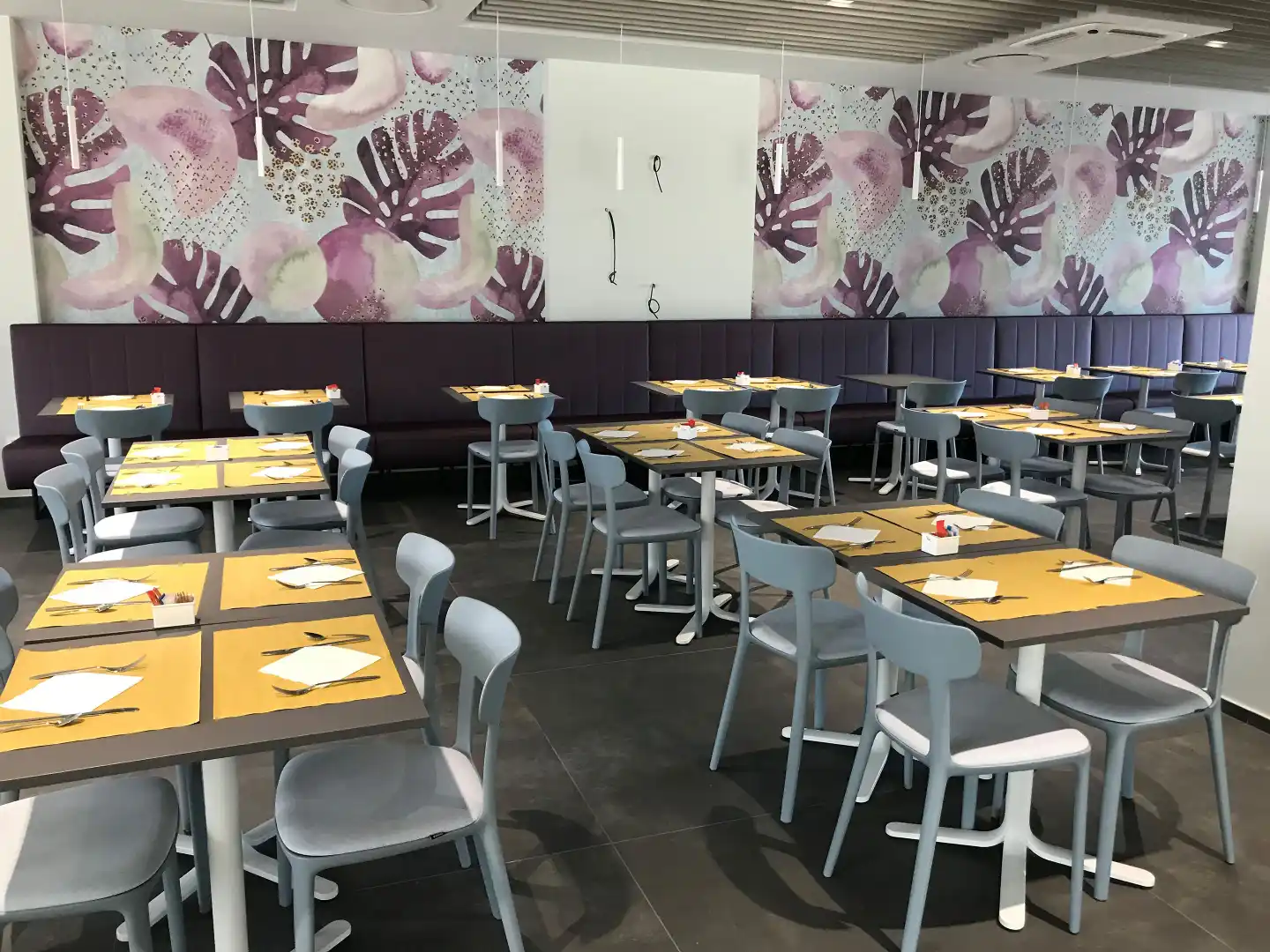 YOUMAMI Suite Hotel Restaurant