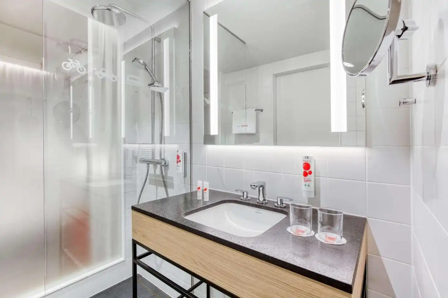 IntercityHotel Graz Badezimmer