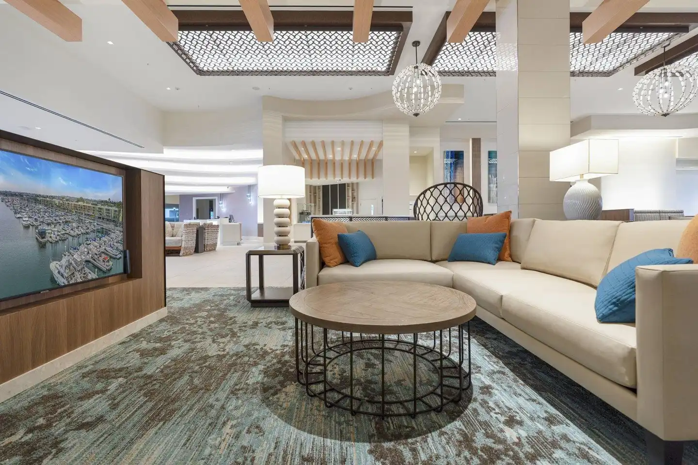 Courtyard by Marriott Marina del Rey Lobby