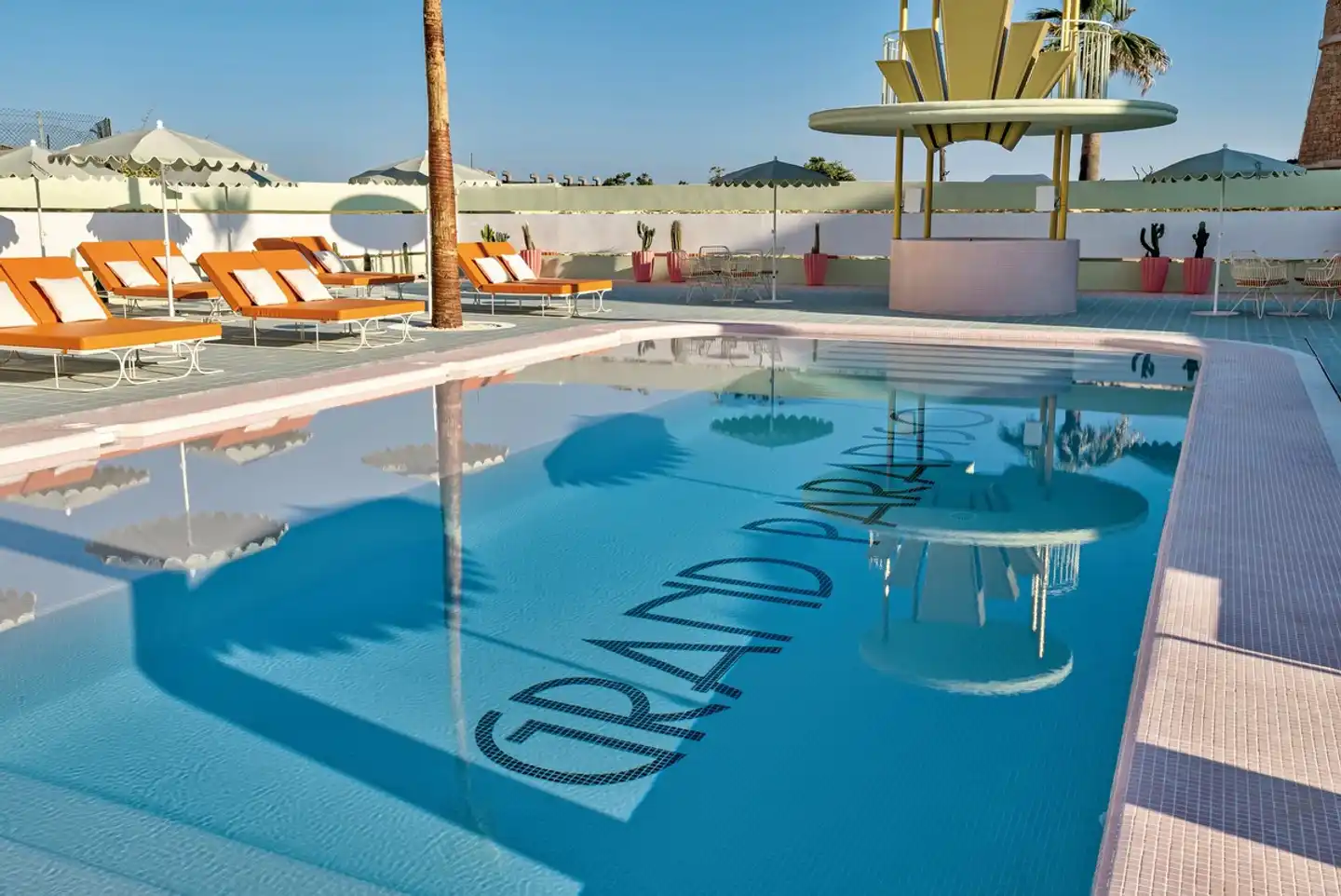 Grand Paradiso Ibiza Pool