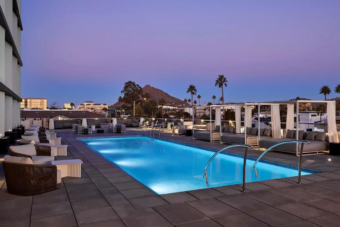 Senna House Scottsdale, Curio Collection By Hilton Pool