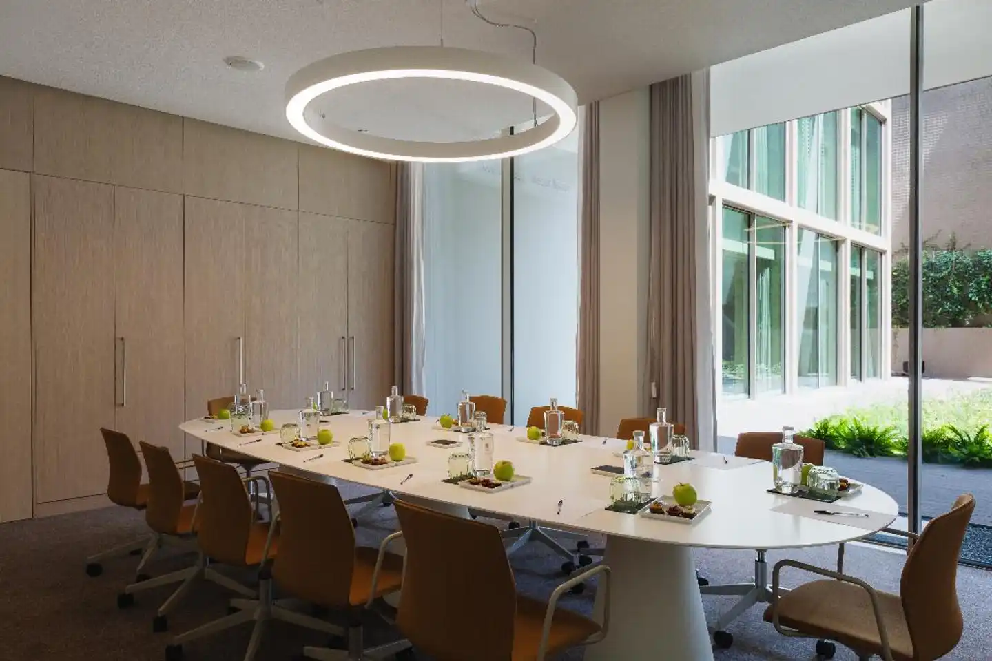 Lumen Hotel & The Lisbon Light Show Konferenz