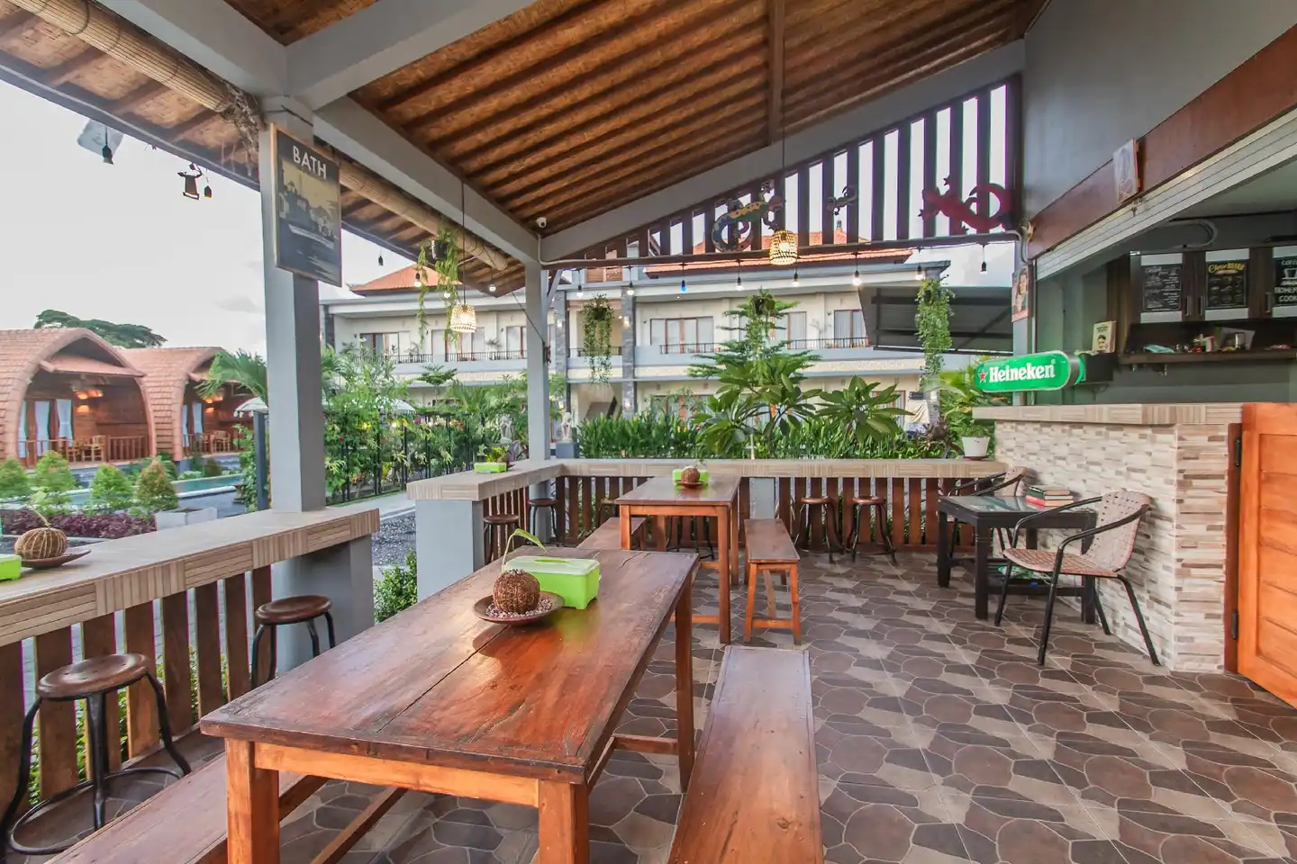 Mailaku House Restaurant