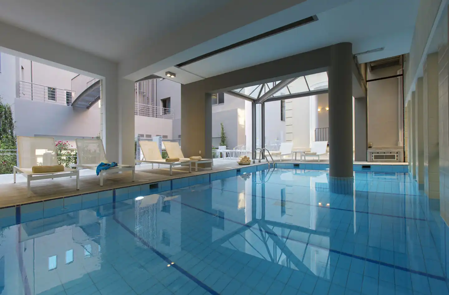 Aquila Atlantis Hallenbad