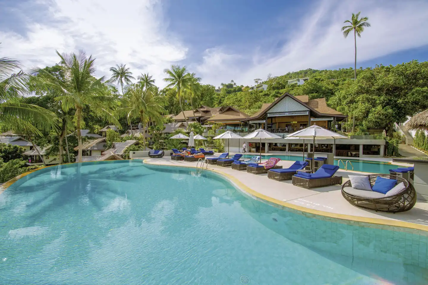 Coral Cliff Beach Resort Pool