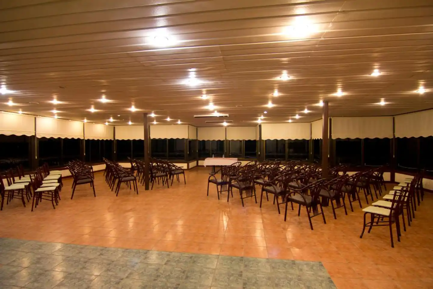 Krizantem Hotel Bar