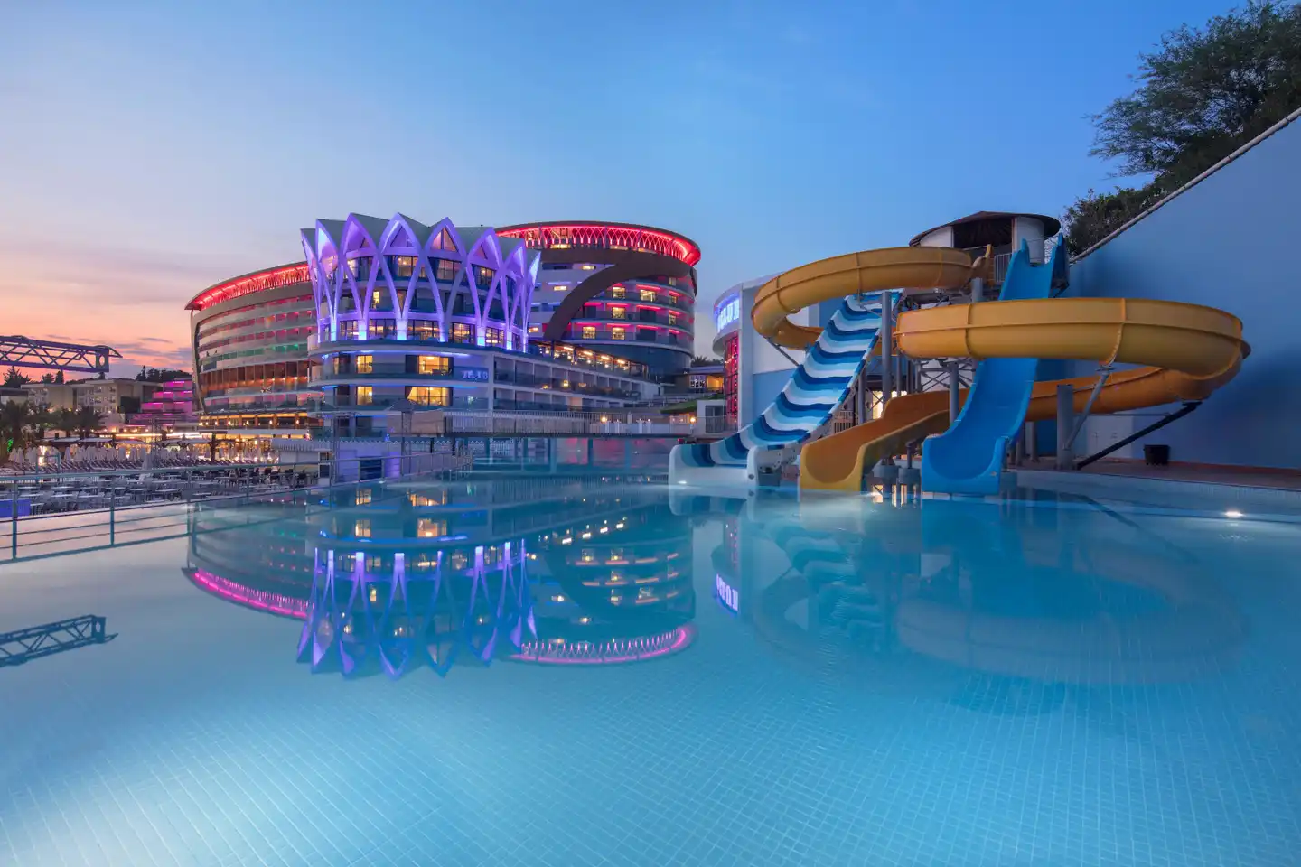 Granada Luxury Okurcalar Hotel Pool