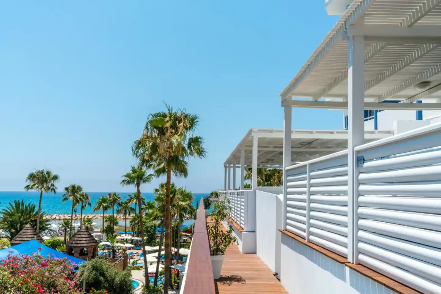 Lordos Beach Hotel Terrasse