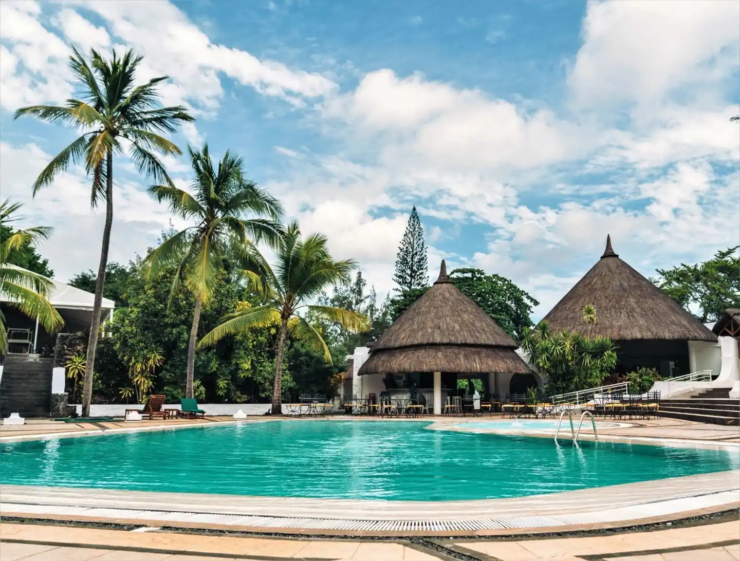 Casuarina Resort & Spa POOL