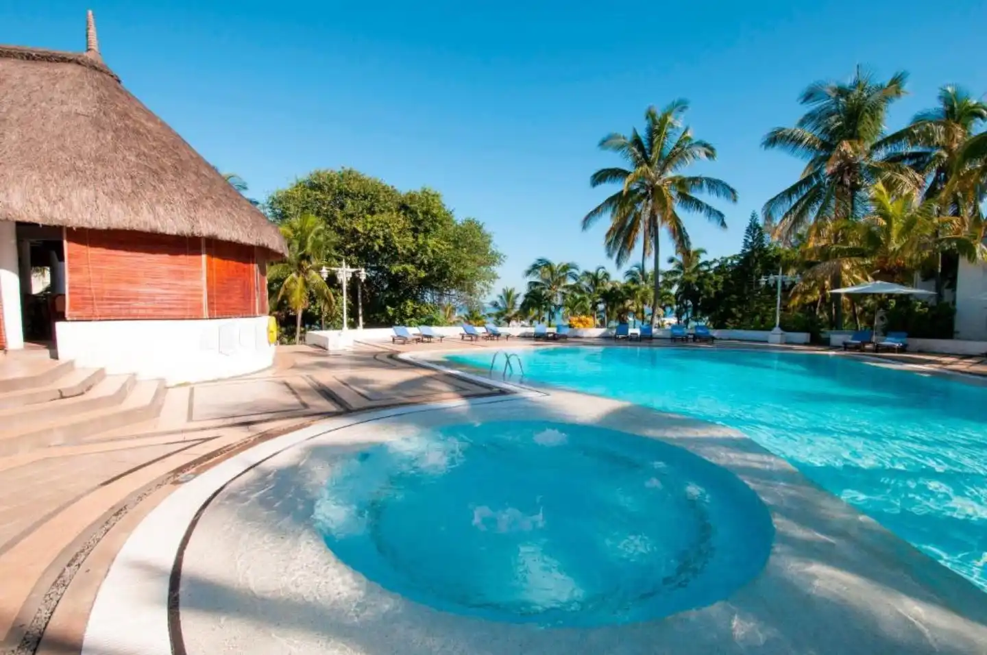 Casuarina Resort & Spa POOL