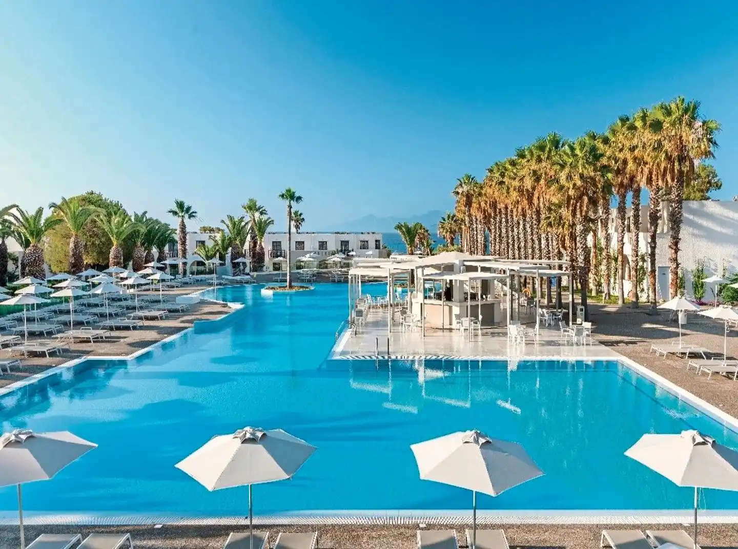 Porto Bello Beach Hotel & Aqua Park Pool