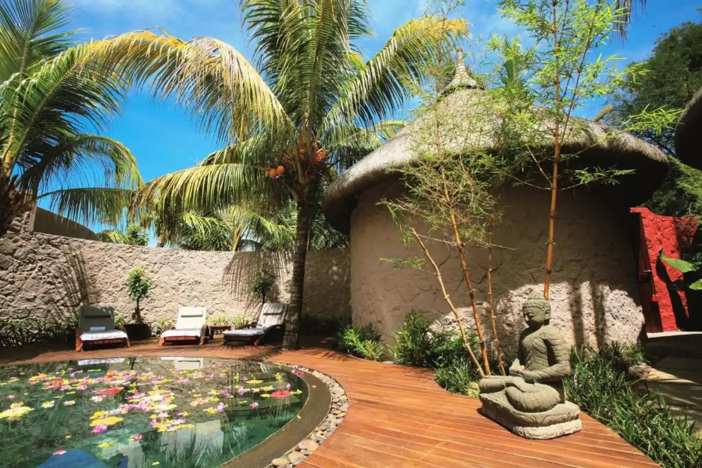 Casuarina Resort & Spa GARDEN