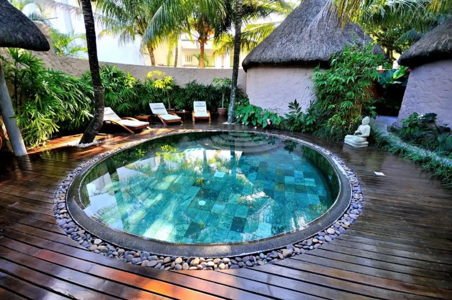 Casuarina Resort & Spa POOL