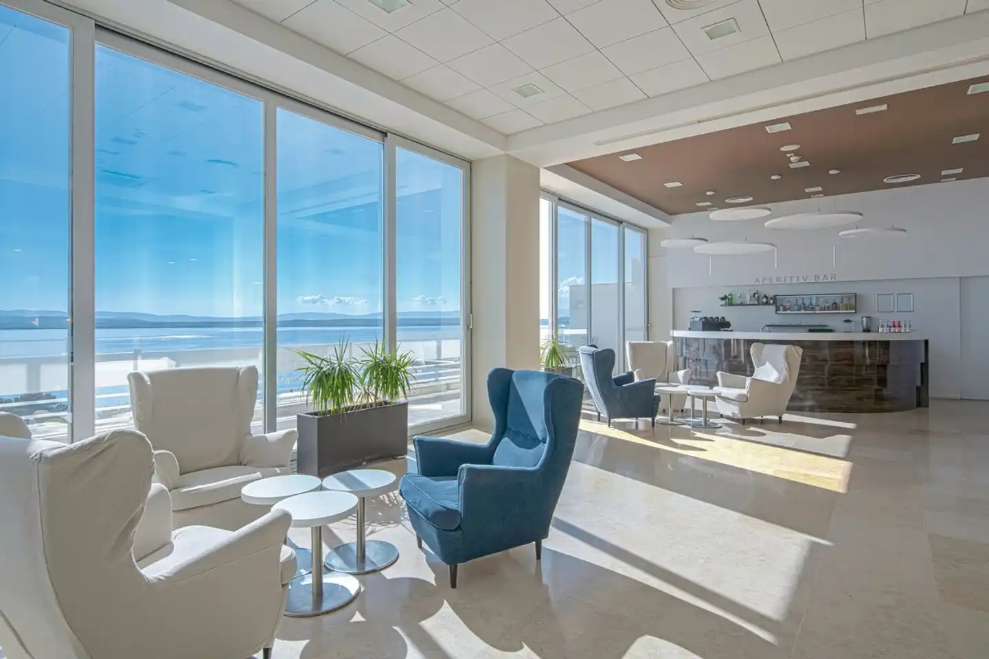 Omorika Lobby