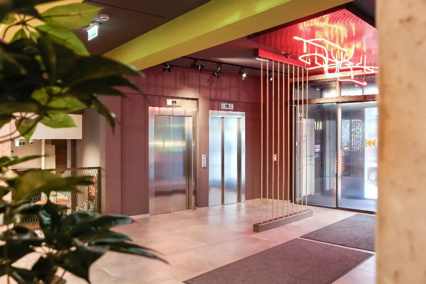 arte Hotel Wien Stadthalle Lobby