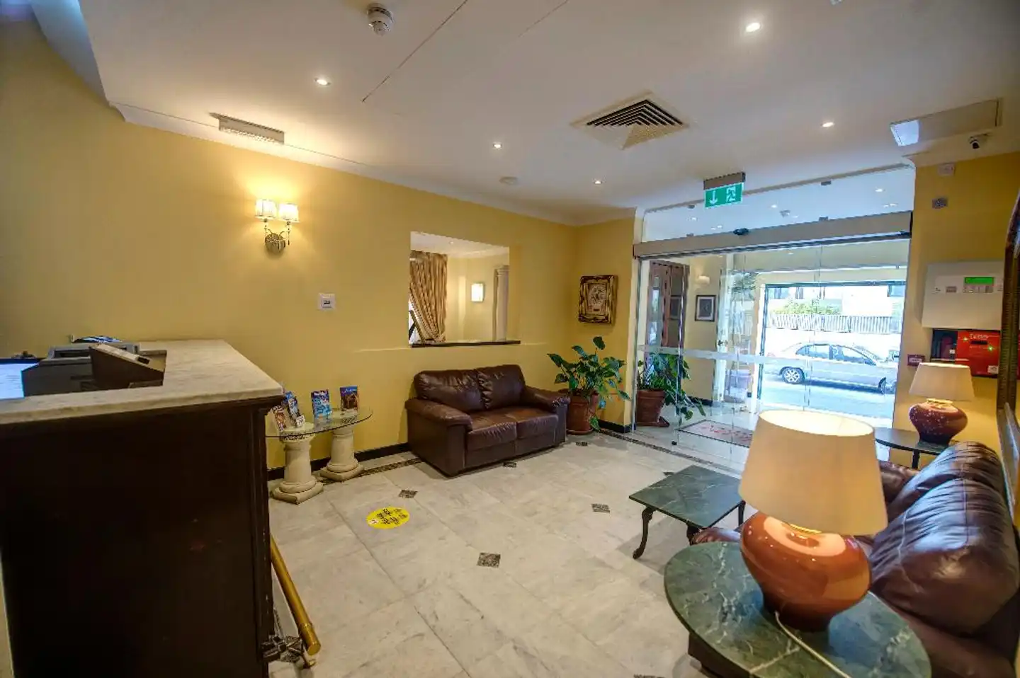 Allegro Hotel Lobby