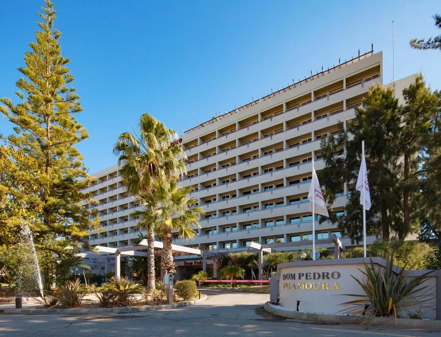 Dom Pedro Vilamoura Aussenansicht