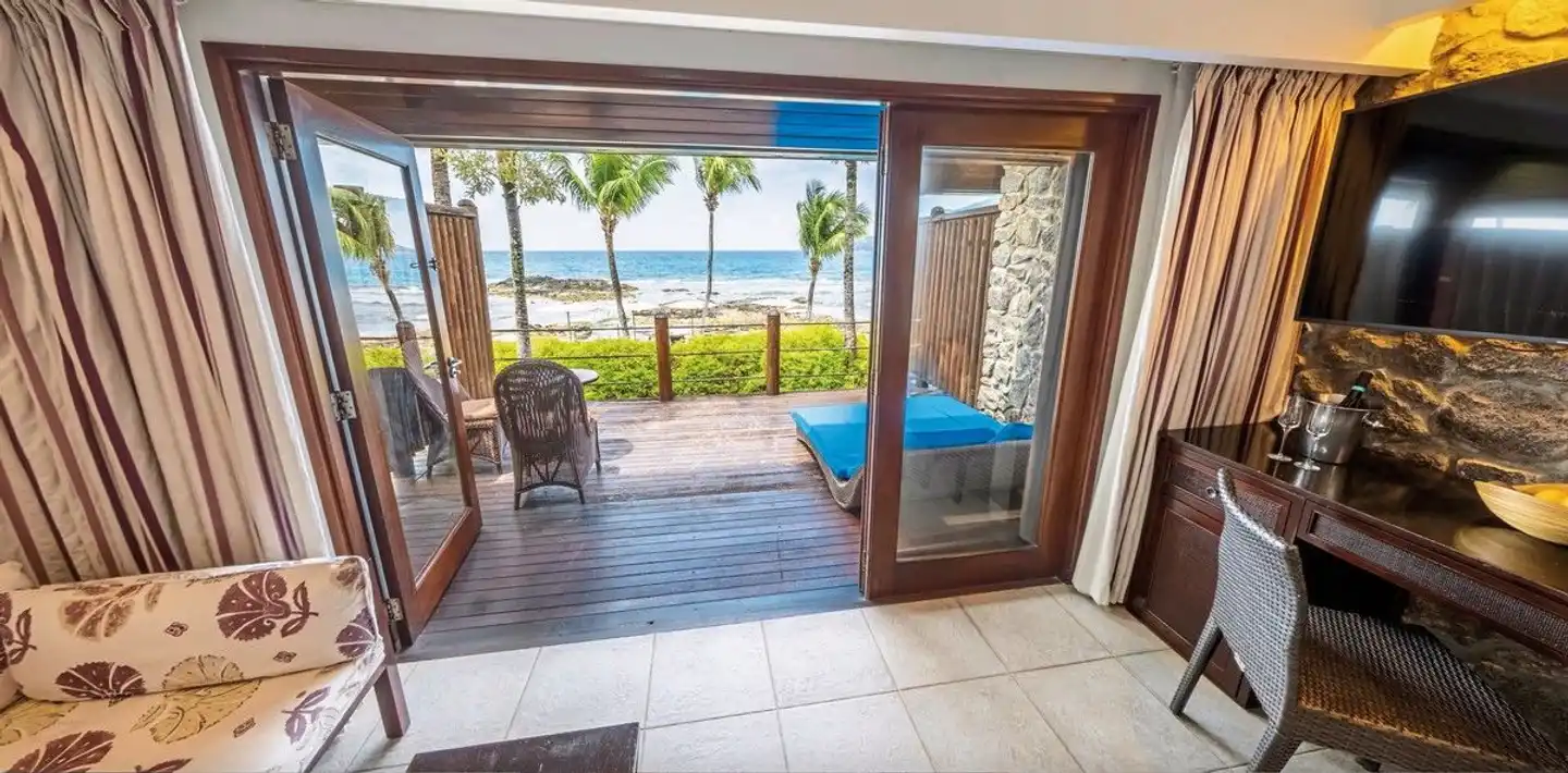 Fishermans Cove Resort TERRACE