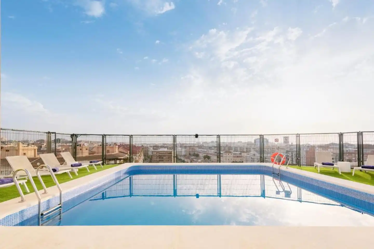 Exe Rey Don Jaime Pool