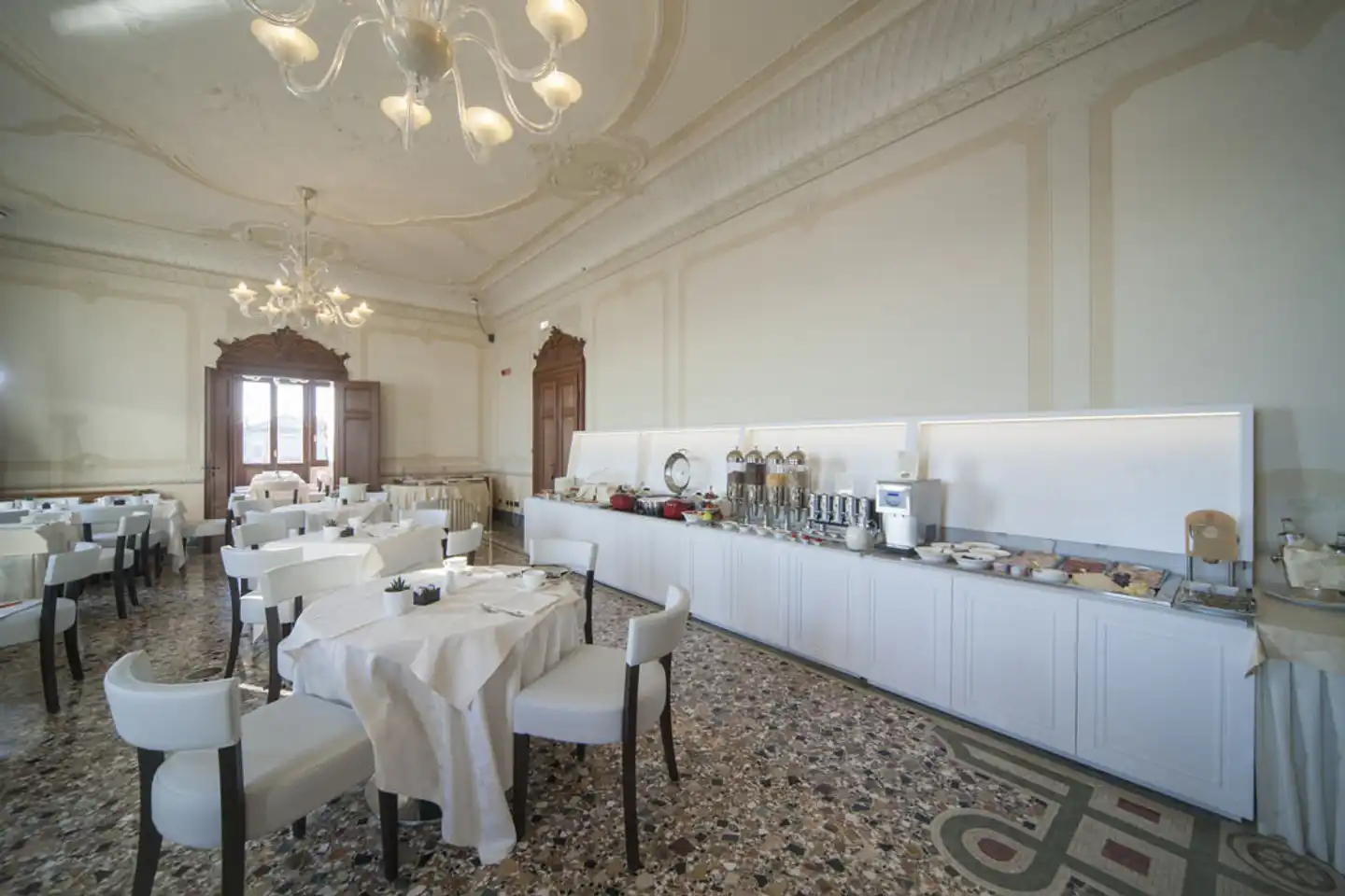 Grande Italia Restaurant