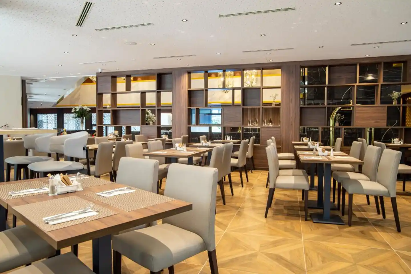 Granada Center Restaurant