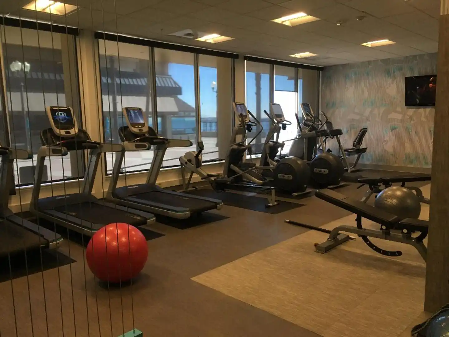 Crowne Plaza Hotel Ventura Beach Sport und Entertainment