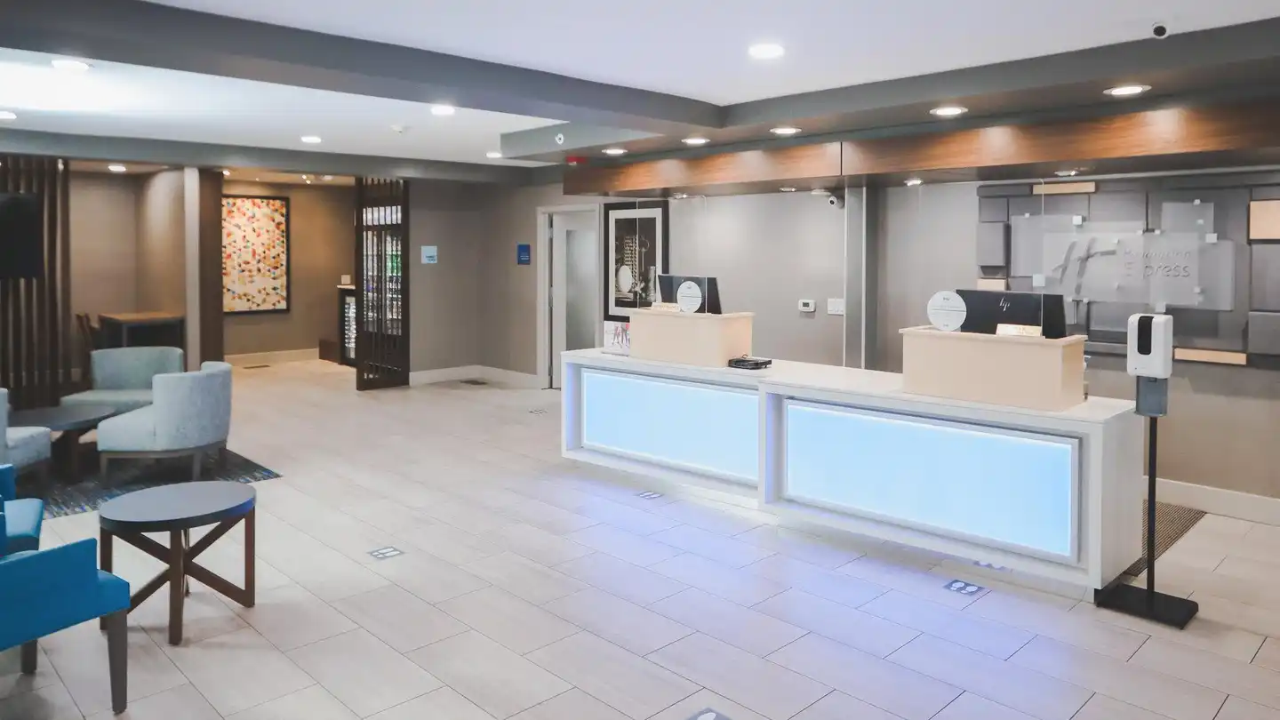 Holiday Inn Express Lompoc Lobby