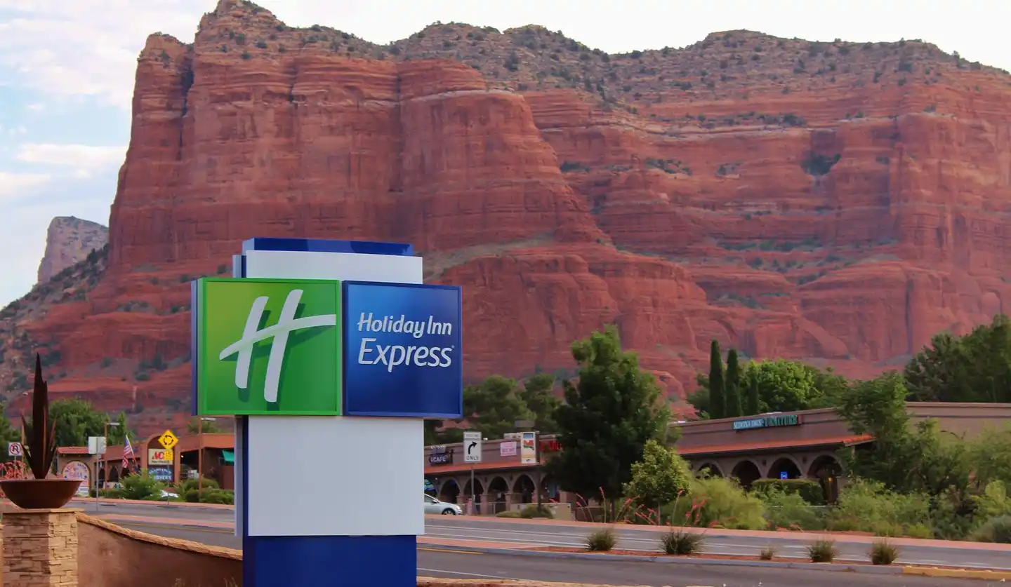 Holiday Inn Express Sedona - Oak Creek Aussenansicht