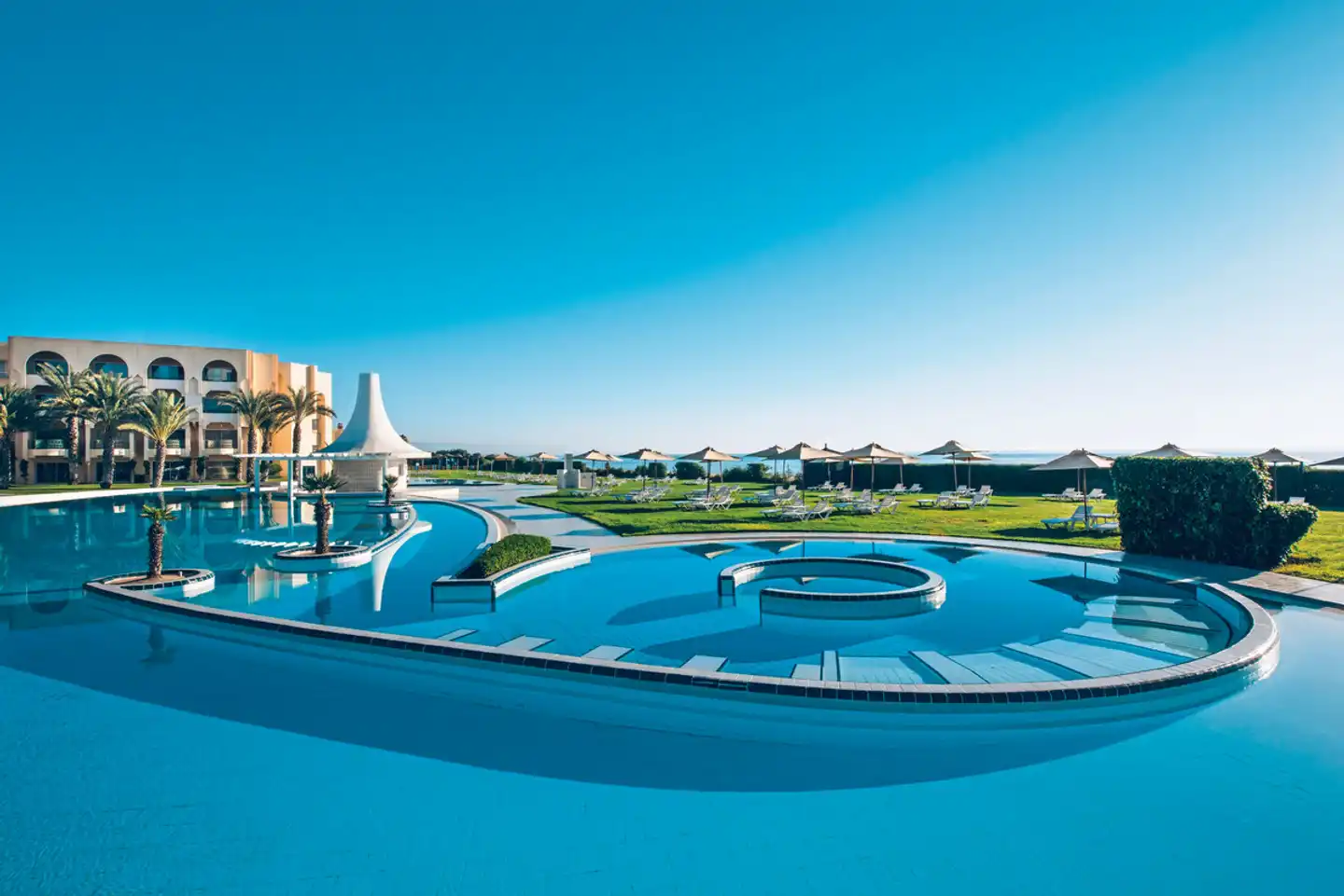 Iberostar Waves Averroes Pool