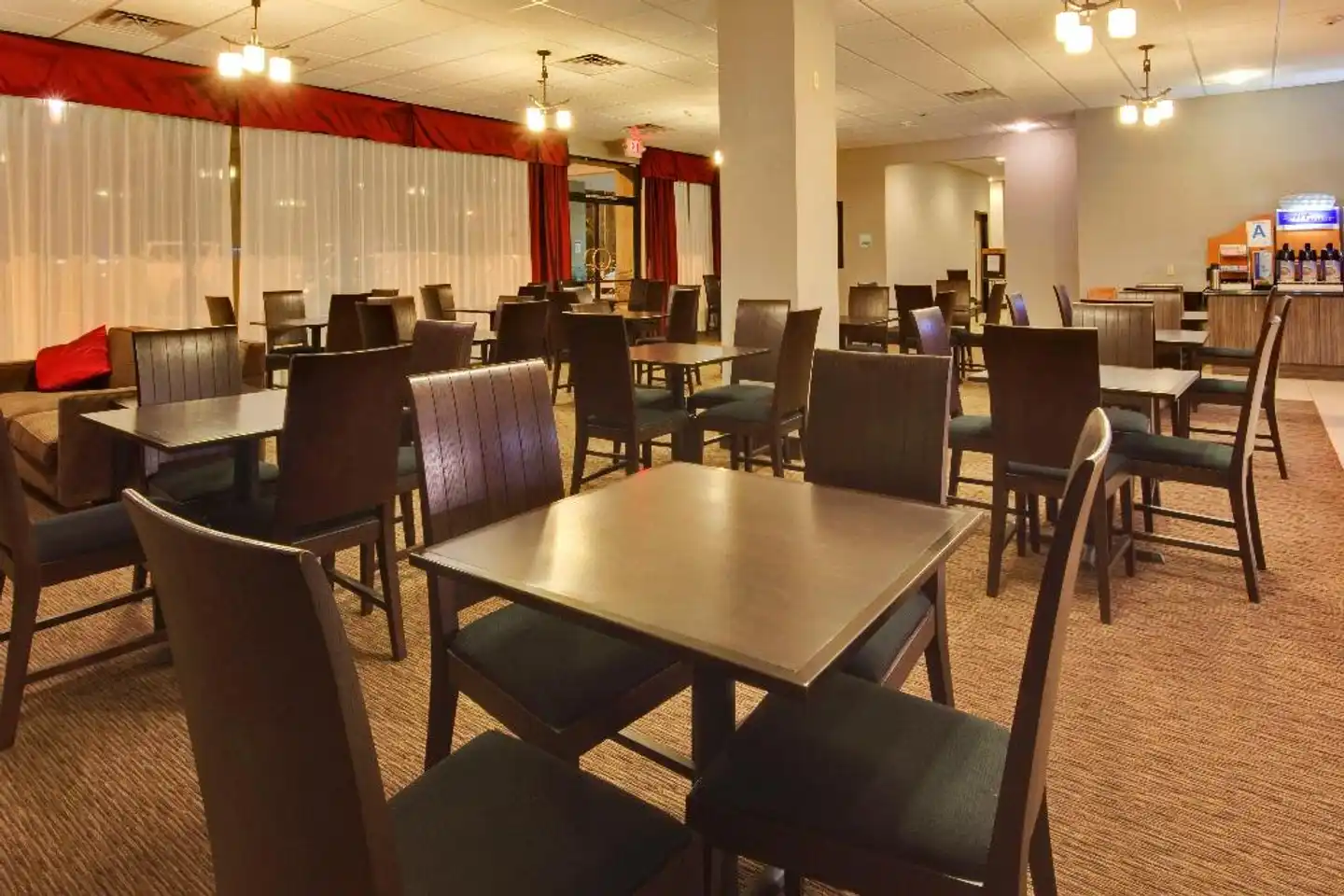 Holiday Inn Express Los Angeles - LAX Airport Bar