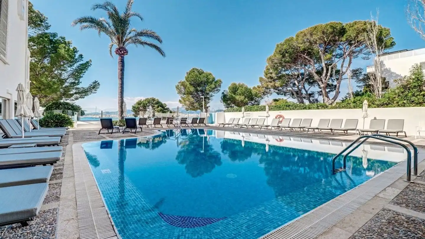 Hoposa Illa d'Or Pool