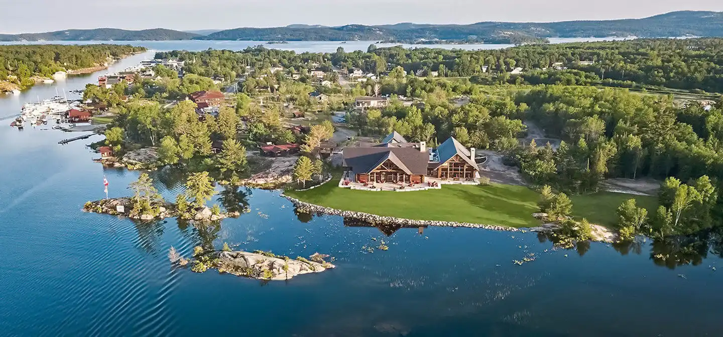 Killarney Mountain Lodge Aussenansicht