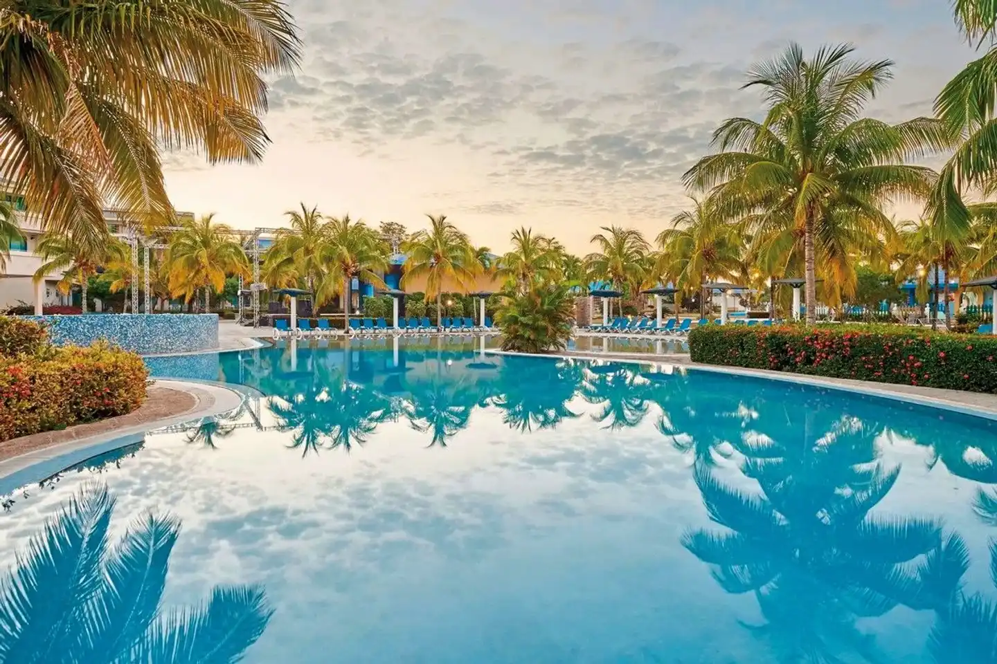 Aston Costa Verde Pool