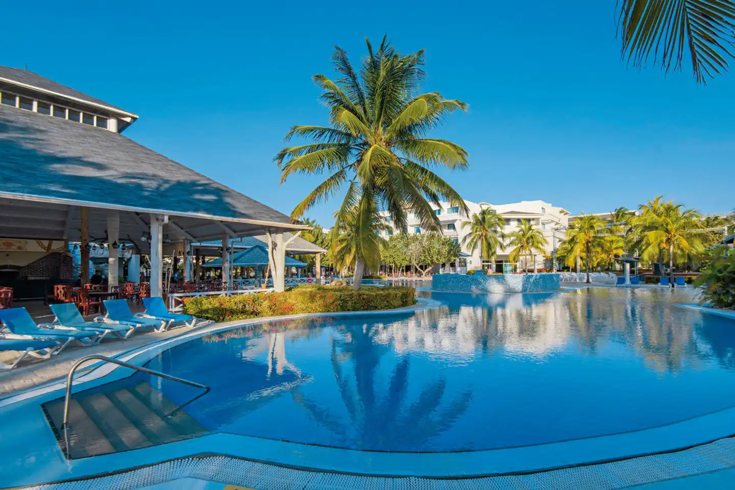 Aston Costa Verde Pool