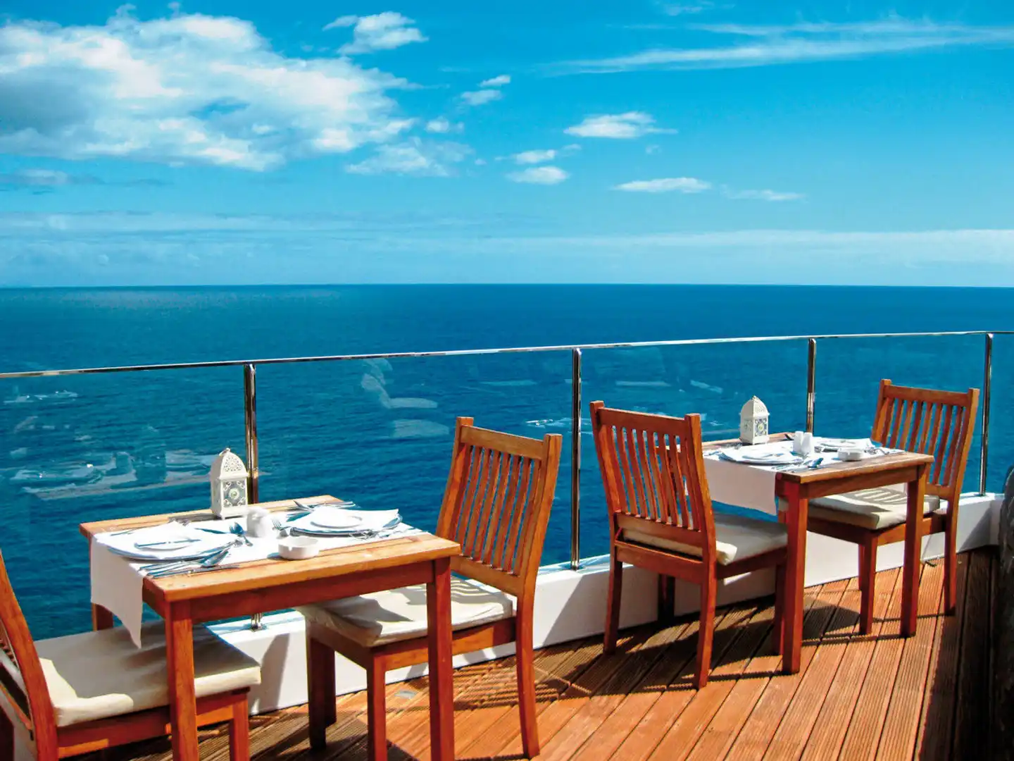 Madeira Regency Cliff Restaurant