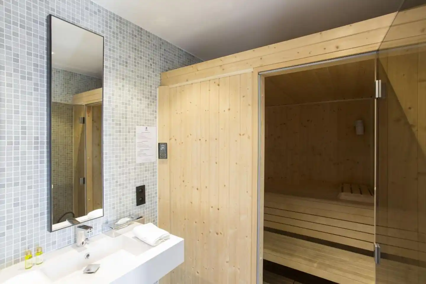 Mercure Cannes Centre Univers Badezimmer
