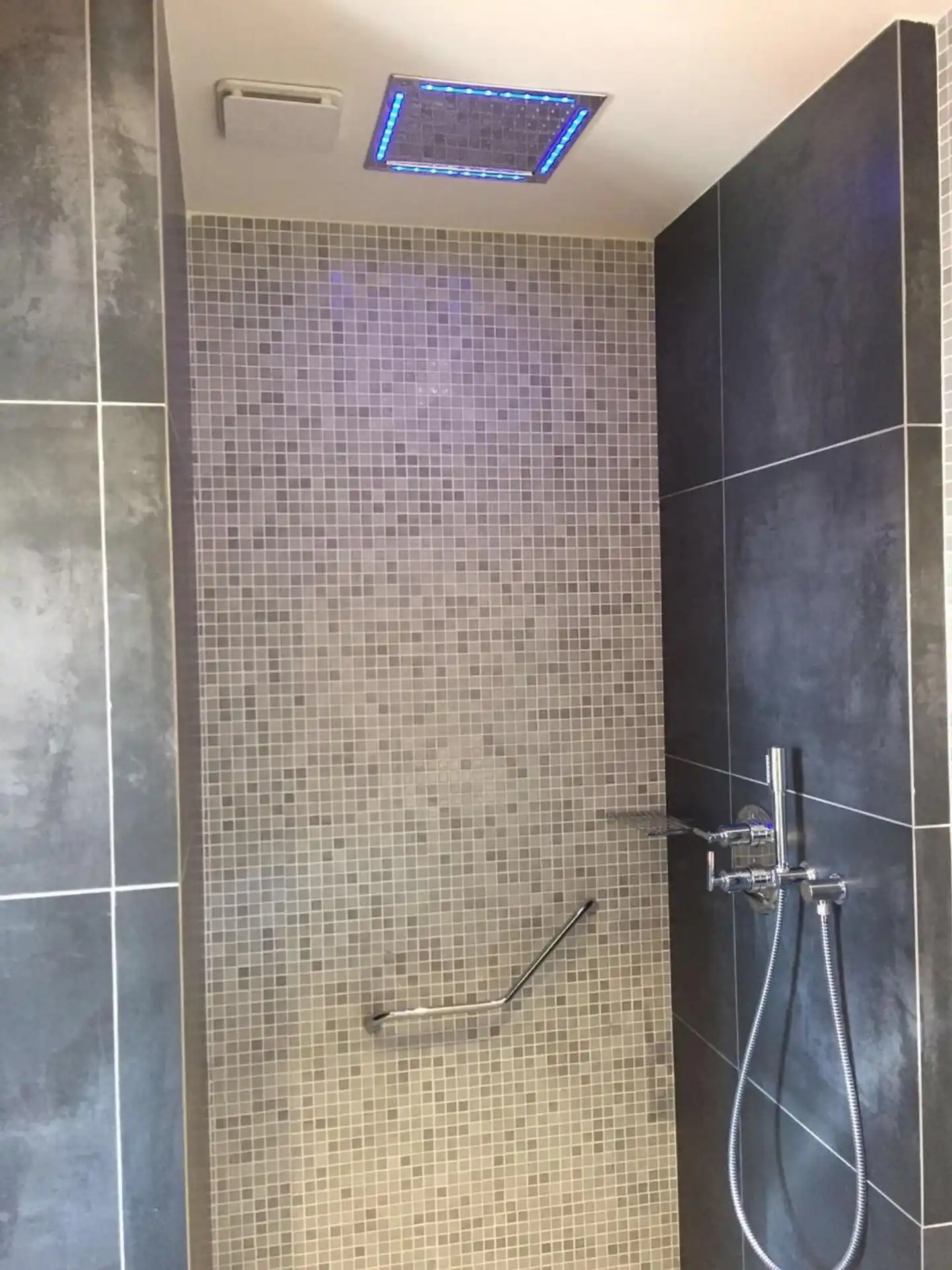 Mercure Cannes Centre Univers Badezimmer