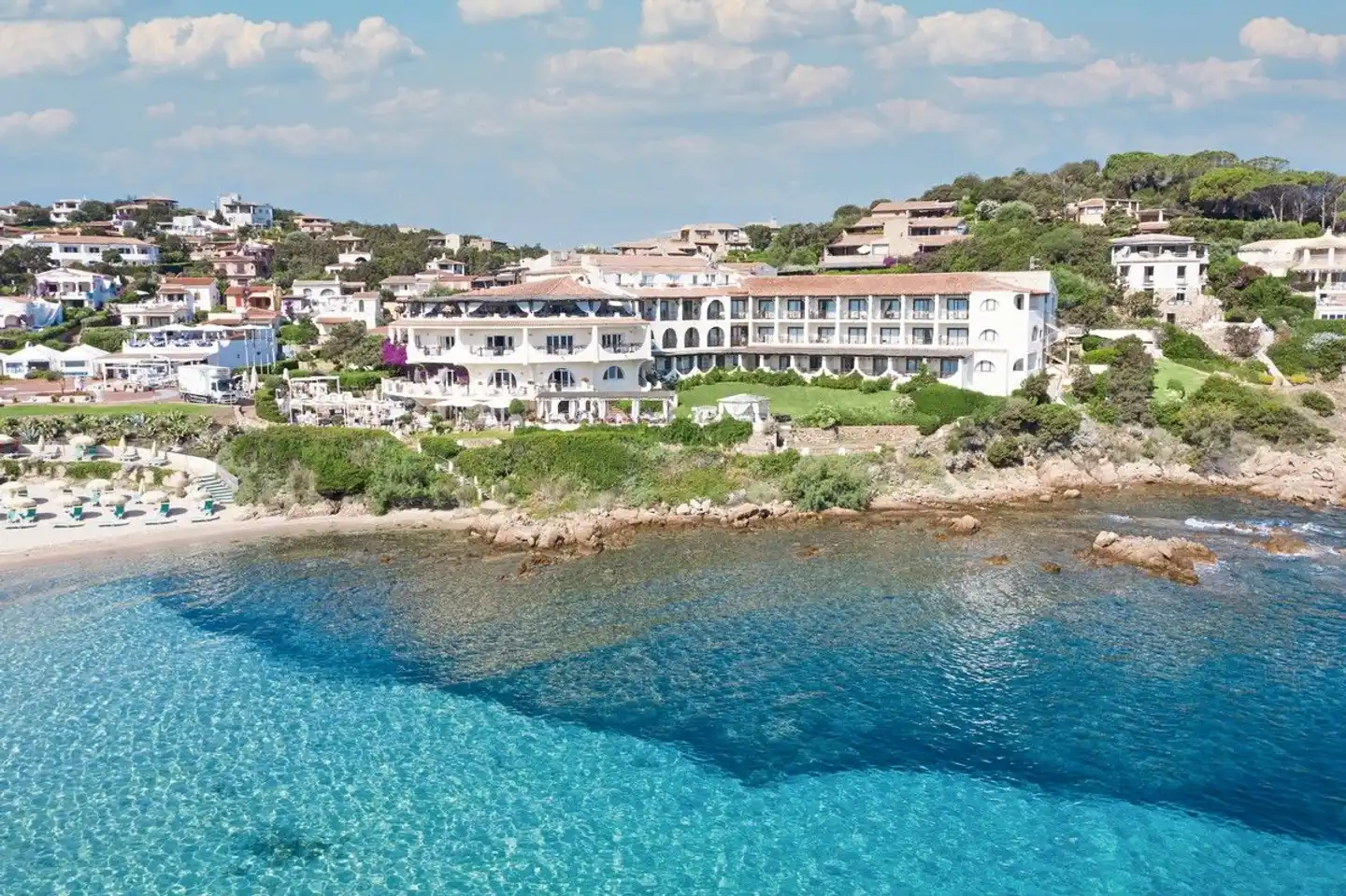 Club Hotel Baja Sardinia Aussenansicht