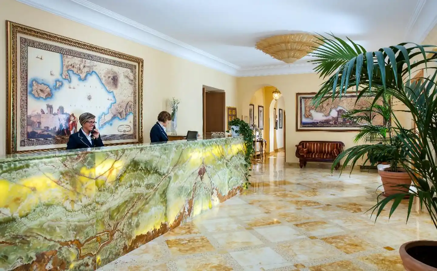 Grand Hotel Due Golfi Lobby