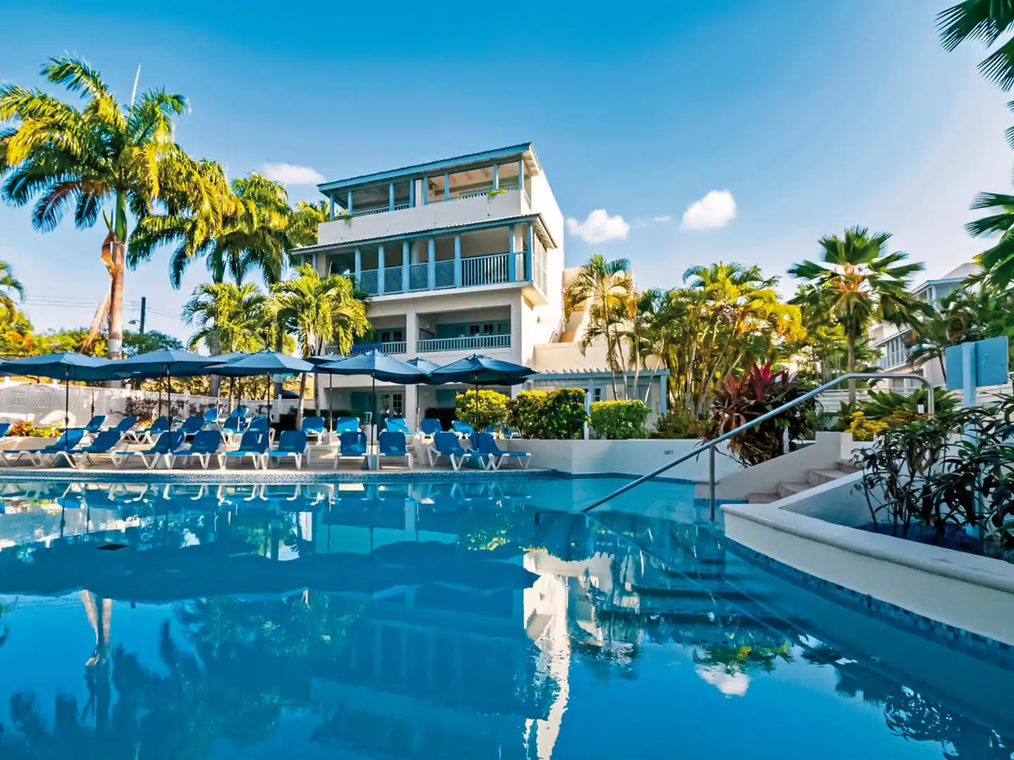 Savannah Beach Club Pool